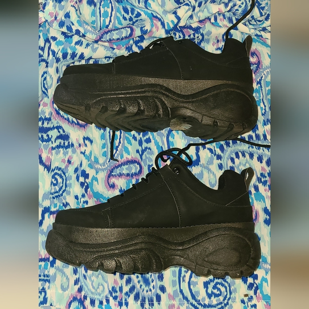 Bamboo black on black rave shoe